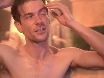 webcam man charlieonline live cam image #873859