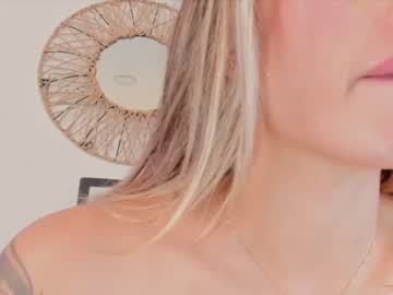 webcam girl antonia_savatto_ live cam image #1238341