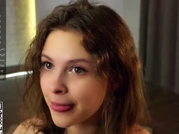 webcam girl a_whole_eternity live cam image #6902205