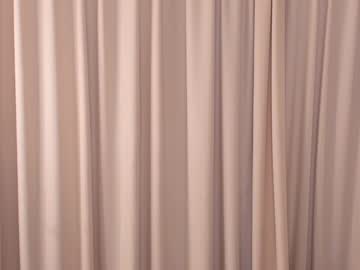 webcam girl peek_in_my_window live cam image #6660938