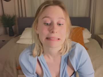 webcam girl brook1yn_white live cam image #7063523
