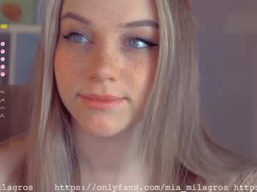 webcam girl mia_milagros live cam image #1231711