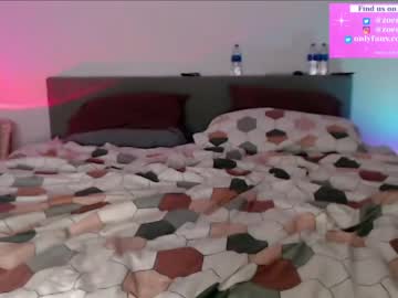 webcam couple zoeneli live cam image #3720199