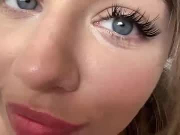 webcam girl cassies1 live cam image #6780902