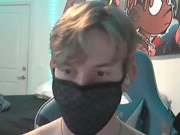 webcam man huntersolves live cam image #4919212