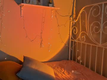 webcam girl linellali live cam image #2563473