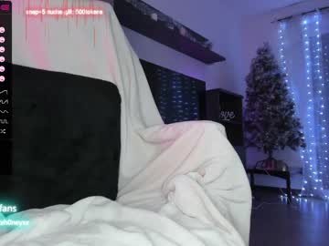 webcam girl xxxhoneyxx live cam image #3535098