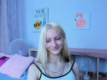 webcam girl erika__lodge live cam image #2299355