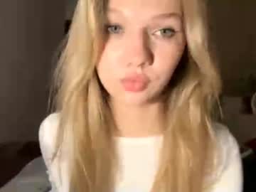 webcam girl sultry_dreamer_4ever live cam image #7108568