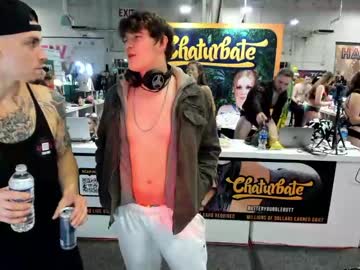 webcam man thejohnnystone live cam image #3283606