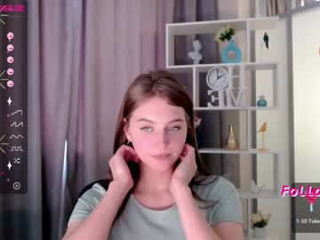 webcam girl lilliasweety live cam image #1714196