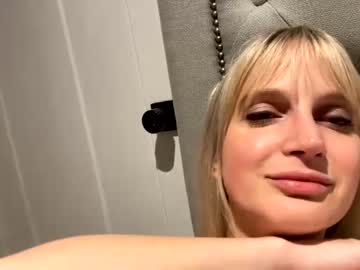 webcam girl kaybaybay_ live cam image #1671359