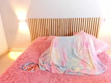 webcam girl little_effy18 live cam image #4736900