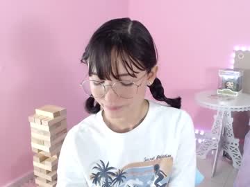 webcam girl little_effy18 live cam image #2121983