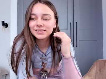 webcam girl eleonora_linn live cam image #2089199