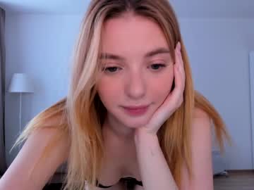 webcam girl olli_ver live cam image #3041407
