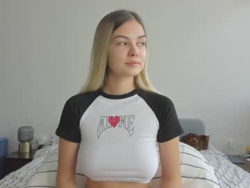 webcam girl coy_t66nager live cam image #4625031