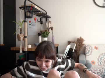 webcam girl diruriru live cam image #6587110