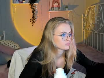 webcam girl linellali live cam image #2526540