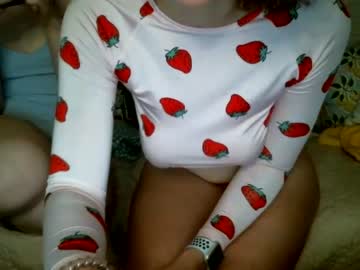 webcam girl littlelunaishorny live cam image #1211161