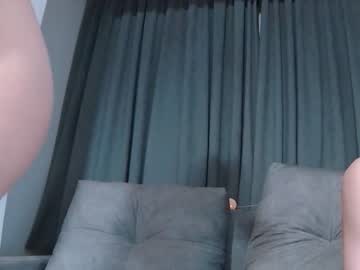 webcam couple williamandmia live cam image #5696818