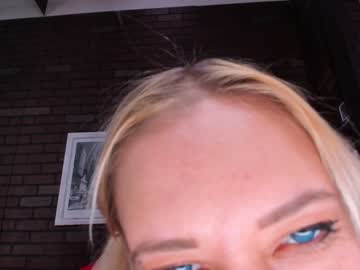 webcam girl incrediblyomelia live cam image #293341