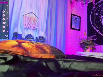 webcam girl daphnemadison live cam image #2859806