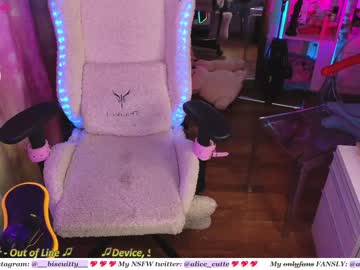 webcam girl _biscuitty live cam image #4685701