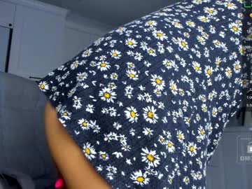 webcam girl miyong_7 live cam image #2223419
