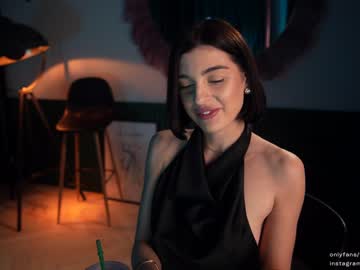 webcam girl thingswithana live cam image #4320306