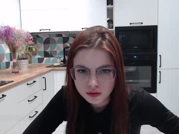 webcam girl roxy_pie live cam image #3862845