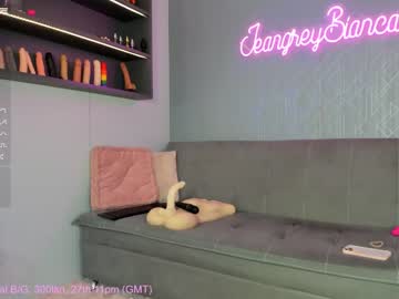 webcam girl jeangreybianca live cam image #5387282