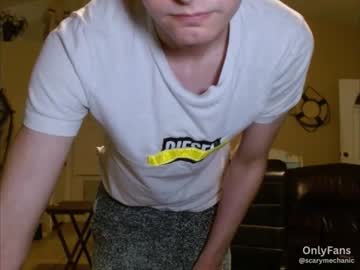webcam man scarymechanic live cam image #6690202
