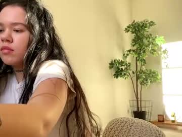 webcam girl abelladzejner live cam image #7085385