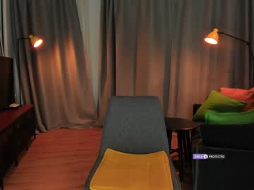 webcam girl intrigueeme live cam image #6312256