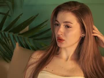 webcam girl croco_coco live cam image #7102302