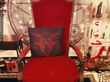 webcam girl lilithdarque live cam image #579601