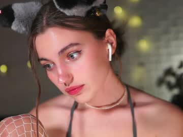 webcam girl hoolybunny live cam image #6638823