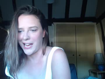 webcam girl bluexstacey live cam image #2428512