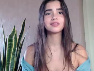 webcam girl nika_la live cam image #2998282