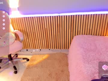 webcam girl little_effy18 live cam image #6964403