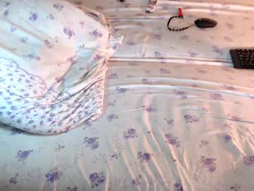 webcam girl q_t_pie live cam image #376712