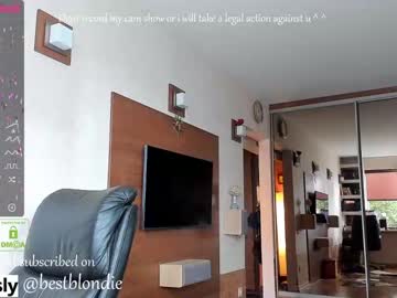 webcam girl bestblondiiecb live cam image #2397455