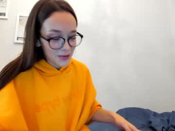 webcam girl ellie_leen live cam image #327743