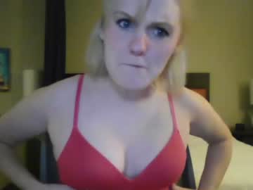 webcam girl cutiekatie3273 live cam image #1281072