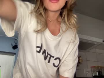 webcam girl angel_from_sky live cam image #6424476