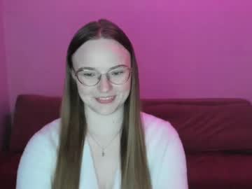 webcam girl miya_mimi live cam image #7102375