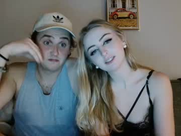 webcam girl lucky_ducks live cam image #4831189