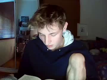webcam man stoopidtwink live cam image #716175