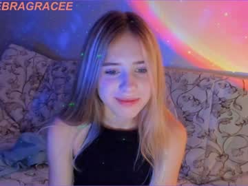 webcam girl debragrace live cam image #2950605